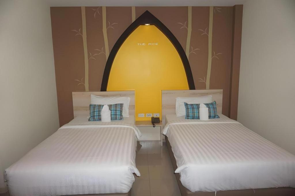 The Rice Hotel Roi Et Zewnętrze zdjęcie