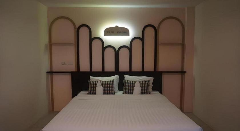 The Rice Hotel Roi Et Zewnętrze zdjęcie